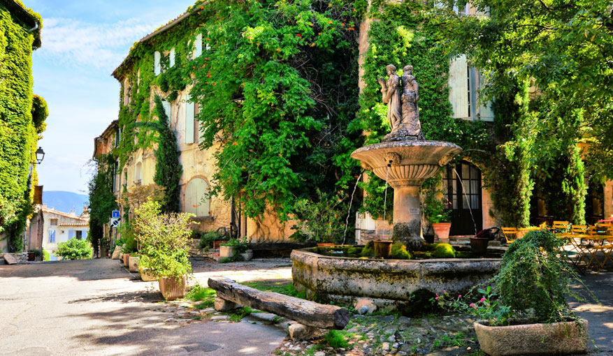 Saignon south of France